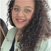 Soy una persona con recursos educativos, técnicas de estudio y orientacion formativa y laboral. Puedo trabajar tanto en la infancia, adolescencia como en la edad adulta, con todas aquellas personas que quieran mejorar su perfil professional y su carrera.
